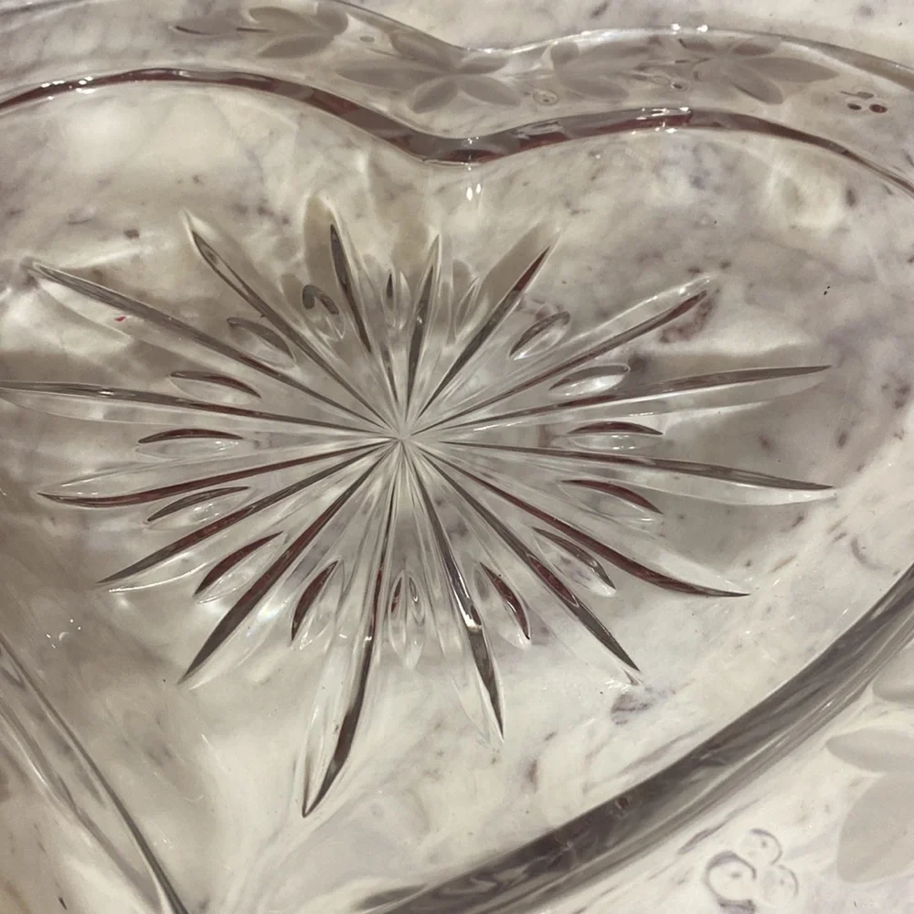 Lead Crystal large frosted Heart Decor